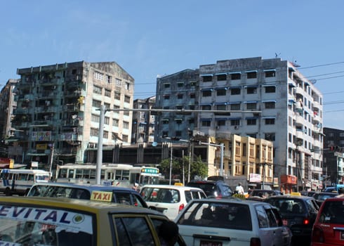 nha dau tu viet san co hoi vang o myanmar